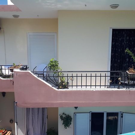 Galotel Agnoudas Near The Airport Markópoulon Esterno foto